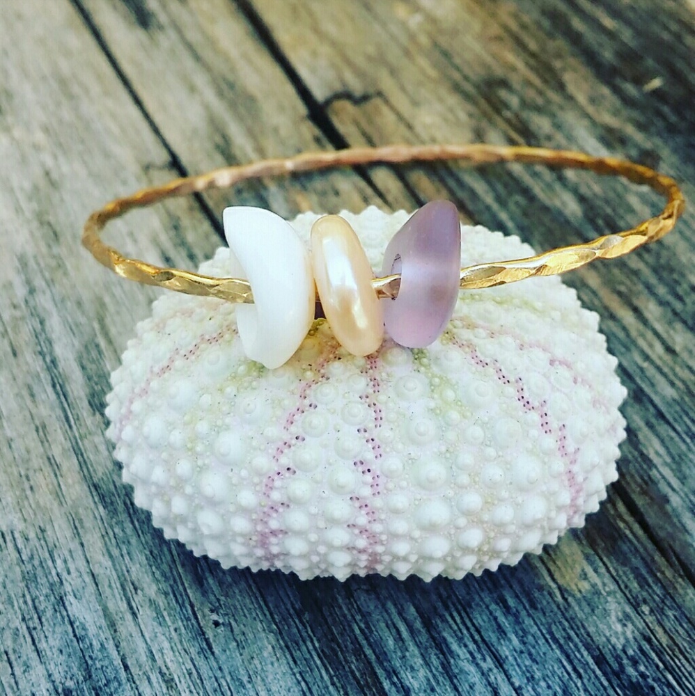 14k GF lavender seaglass/puka shell/keshi pearl